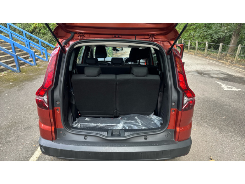 Dacia Jogger 1.0 TCe Essential 5dr Petrol Estate